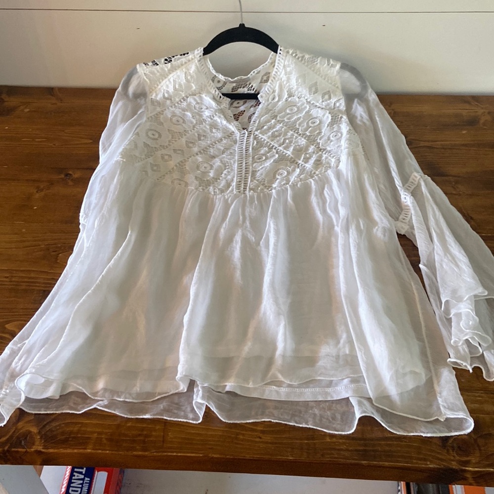 Bellambia white silk shirt, with Cotton lining, lace details. New without tag.